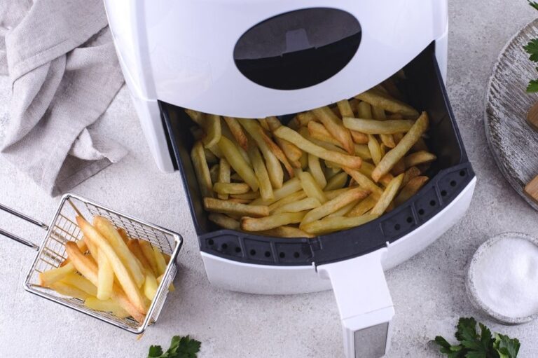 Can You Put Wax Paper in an Air Fryer? Air Fry Anytime