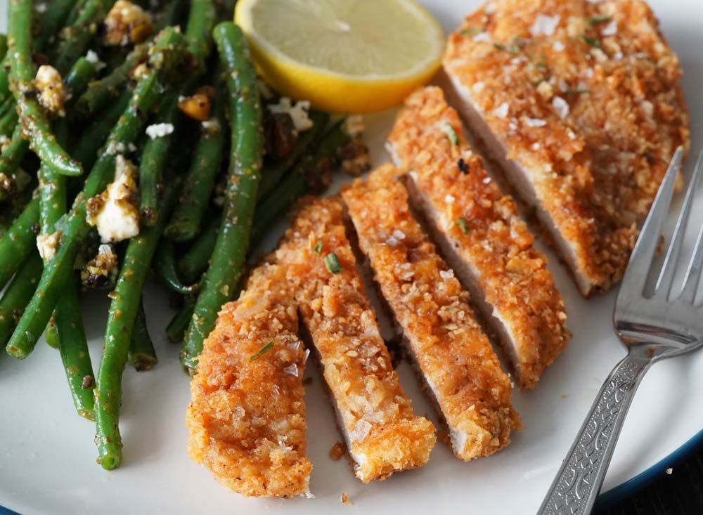 Chicken cutlet with green beans