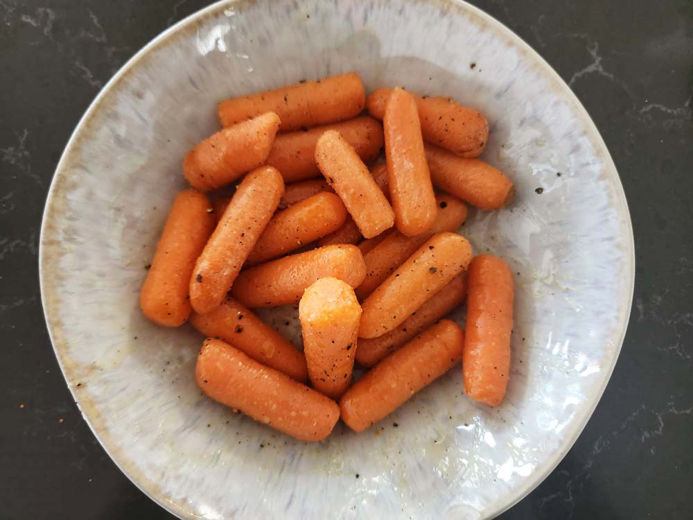 seasoned raw baby carrots