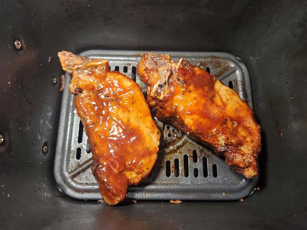 Country ribs in the air fryer basket